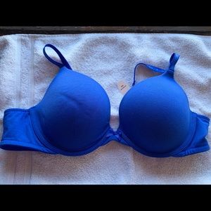 NWT Victoria’s Secret T-Shirt Bra